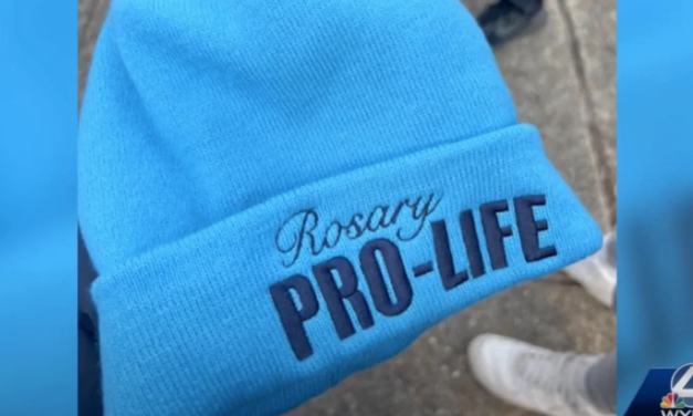 Catholic students kicked out of the Smithsonian ​for wearing pro-life hats