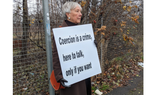 Scotland Police Stop Pro-Life Woman From Silently Praying Outside Abortion Clinic